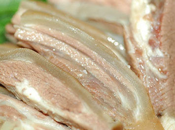 白斬乳羊 白斬乳羊